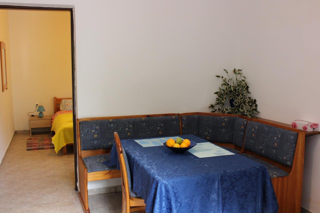Aaron Apartments Ферма Екстериор снимка